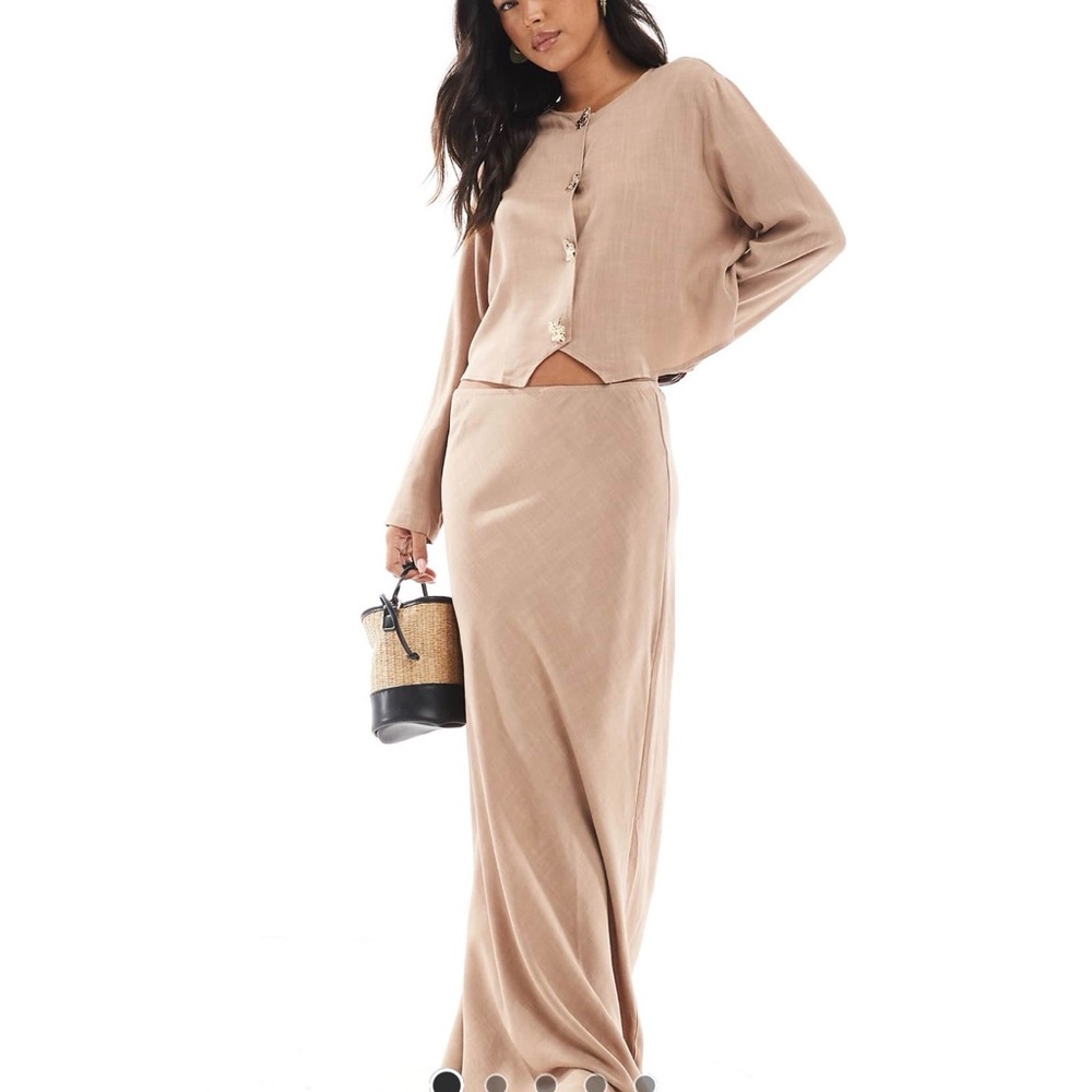 Linen Cropped Boucle Skirt Set